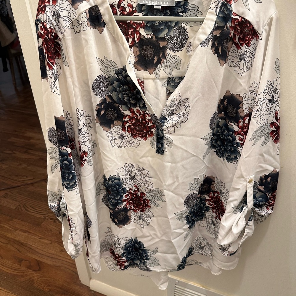 Daniel Rainn Koda Split Neck xxl Long Sleeve Blouse Stichfix